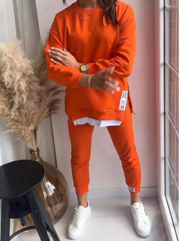 Agatta - Comfortable sweatshirt and trouser set for women